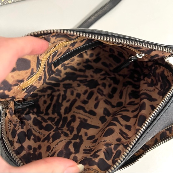 B.Makowsky Woman’s Leather Crossbody Bag - Picture 8 of 10